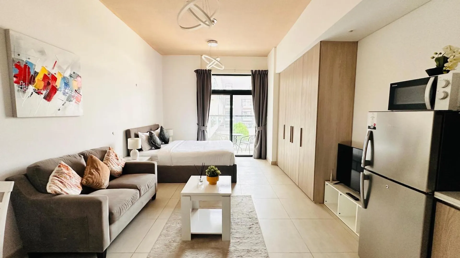 Oyo Home 1364 Fully Furnished Studio Apartments Jvc Dubai