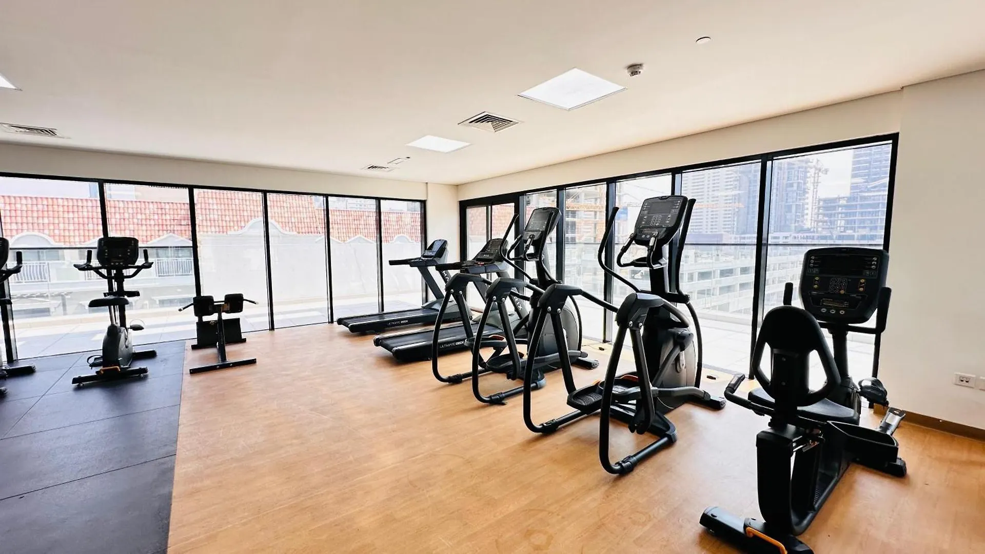 Oyo Home 1364 Fully Furnished Studio Apartments Jvc Dubai 0*,  United Arab Emirates