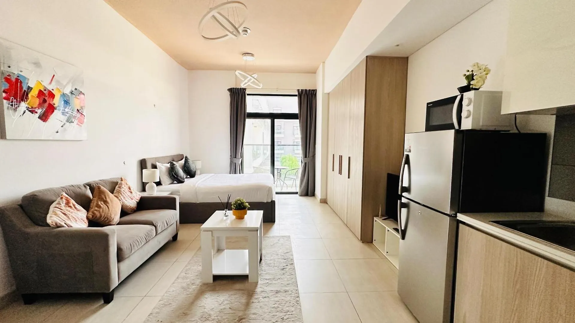 Oyo Home 1364 Fully Furnished Studio Apartments Jvc Dubai