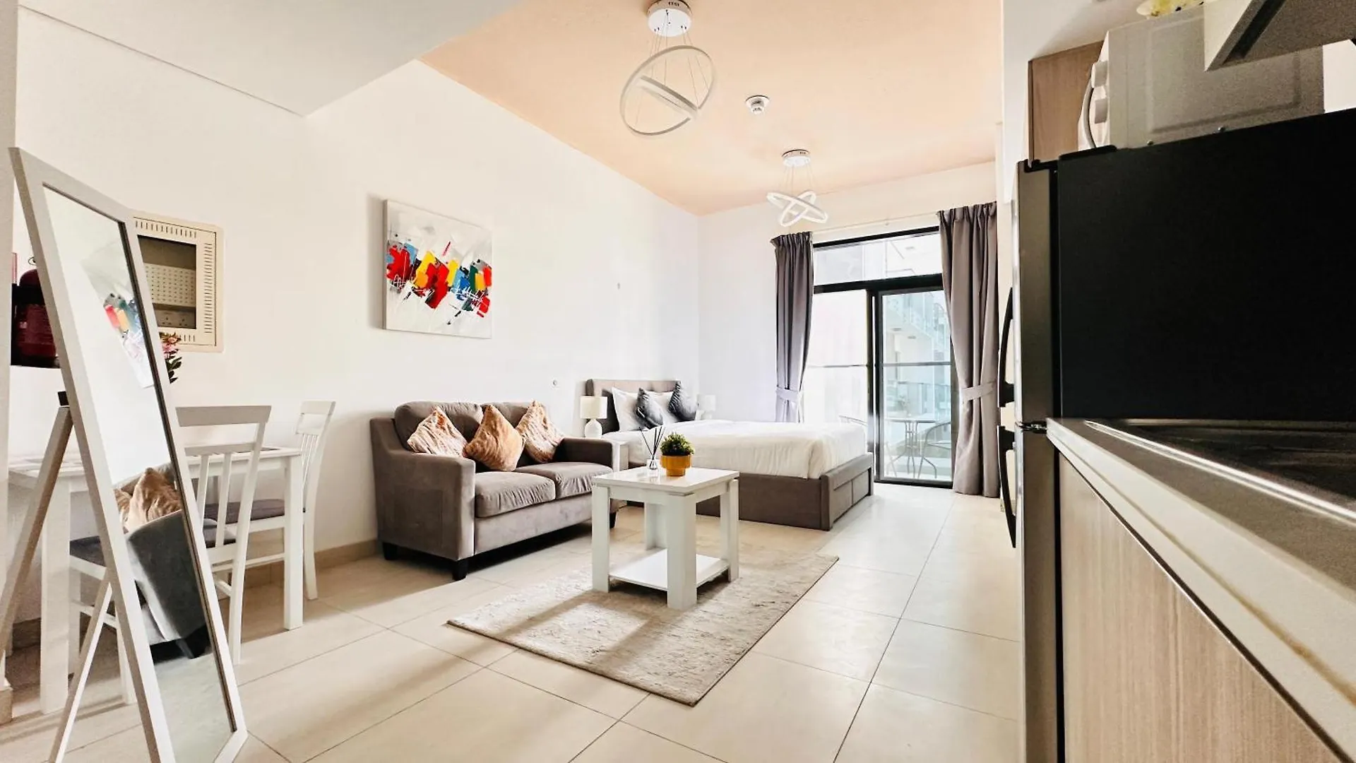 Oyo Home 1364 Fully Furnished Studio Apartments Jvc Dubai